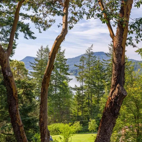 Beautiful WaterViews, Pet-Friendly, Close to Town，位于伊斯特海湾的酒店