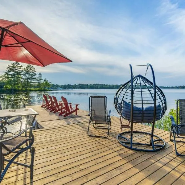 Lakefront Escape Hot Tub & Sauna Retreat，位于格雷文赫斯特的酒店