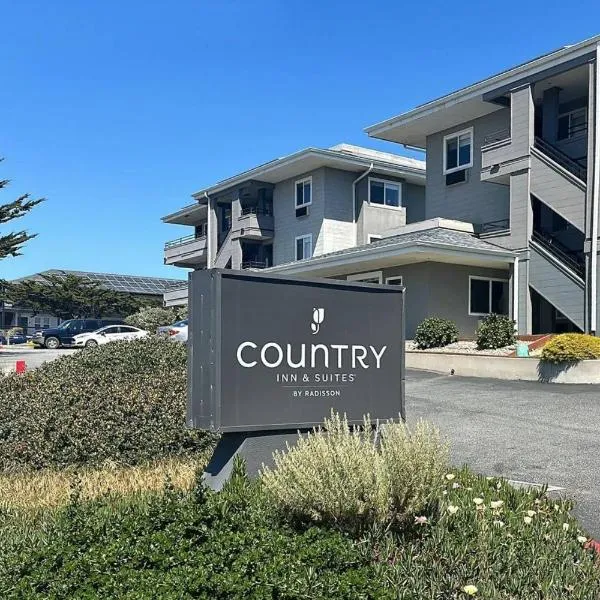 Country Inn & Suites by Radisson, Monterey Beachfront-Marina, CA，位于滨海城的酒店