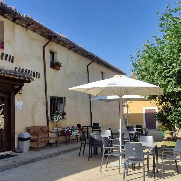Albergue Laganares - pilgrims hostel -，位于San Nicolás del Real Camino的酒店