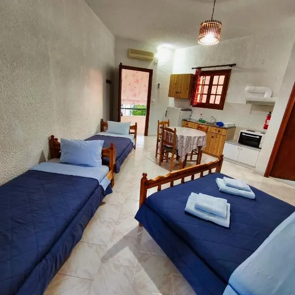 Akrata Golden Beach House 2，位于Aíyira的酒店