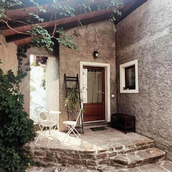 Casetta nella Città Invisibile，位于Piana Crixia的酒店