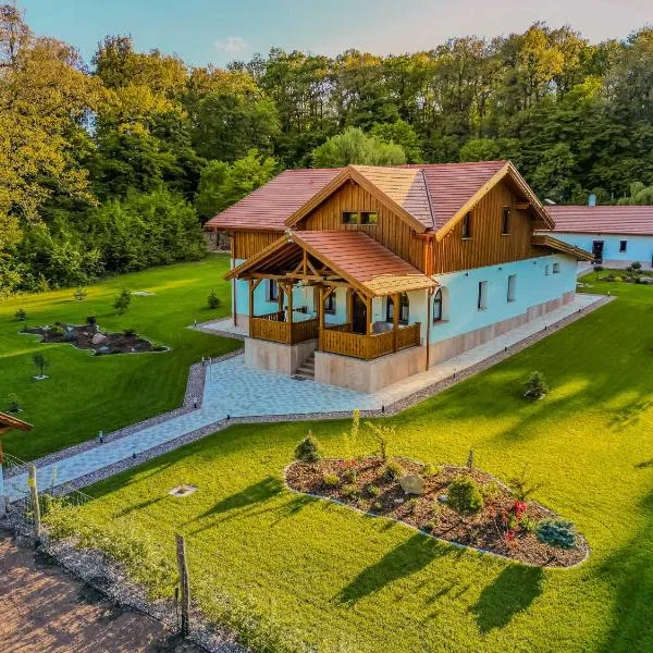 Bányahegyi erdei nyugalom és wellness，位于Tardos的酒店