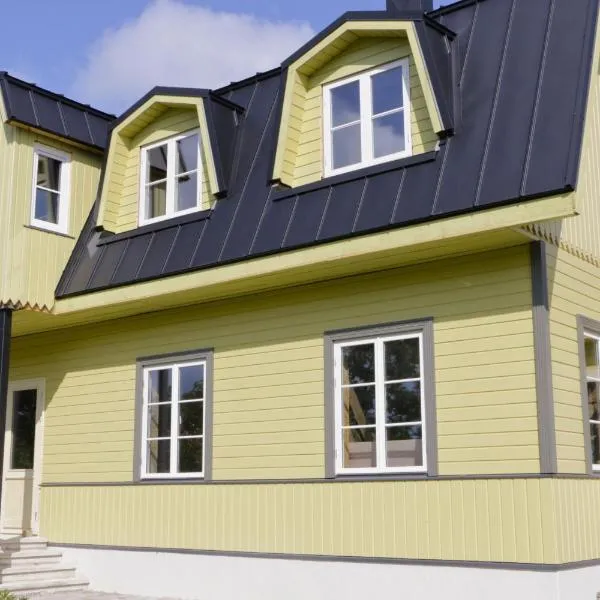 Kärdla Retrovisiit Kirsi, Tiina ja Roosi，位于凯尔德拉的酒店