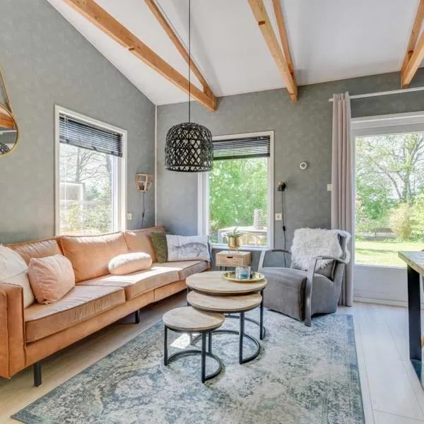 Duynhof nabij Strand, duinen, bos en stad - 5 personen，位于瓦门赫伊曾的酒店