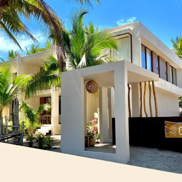 Cocuna Boutique Hotel La Manzanilla Jalisco，位于拉曼萨尼亚的酒店
