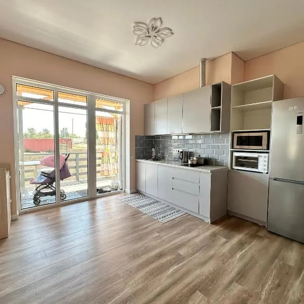 Гостевой дом Алтын Булун - Golden Bay на Иссык-Куле，位于乔克-塔尔的酒店