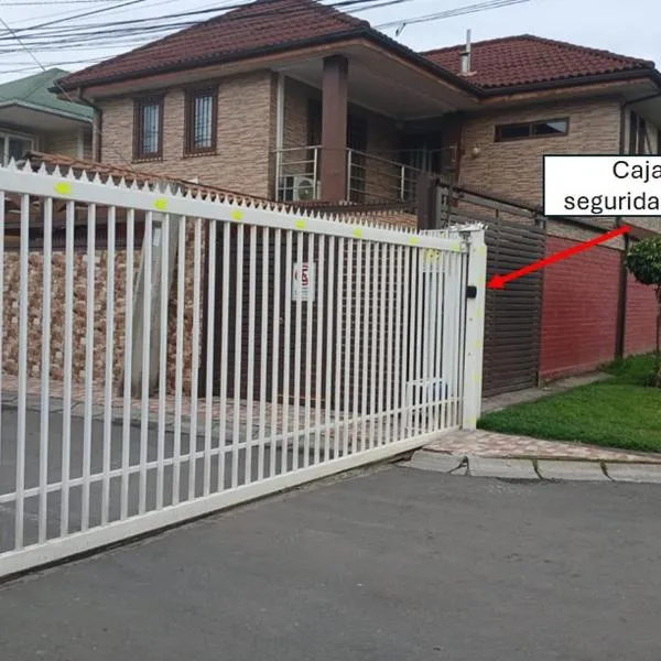 La casa di Gio, Stgo, Parking privado y gratuito，位于圣地亚哥的酒店