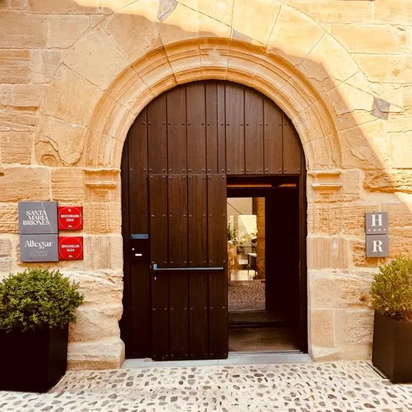 Santa María Briones，位于布里奥内斯的酒店