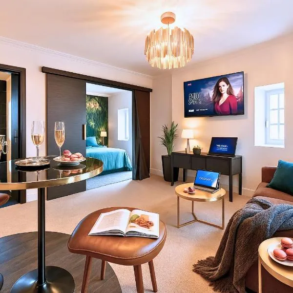 Appart'hôtel Premium Le Roitelet - Parking privé & Check-in Autonome，位于Tullins的酒店