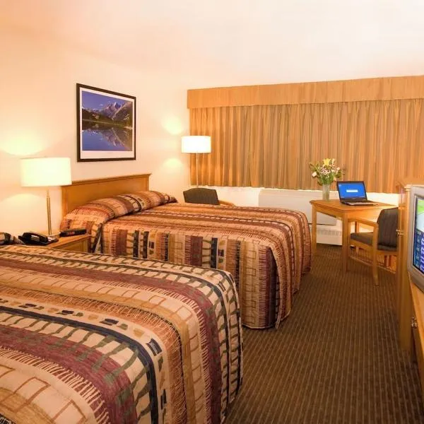 兀兰旅馆及套房，位于纳尔逊堡的酒店