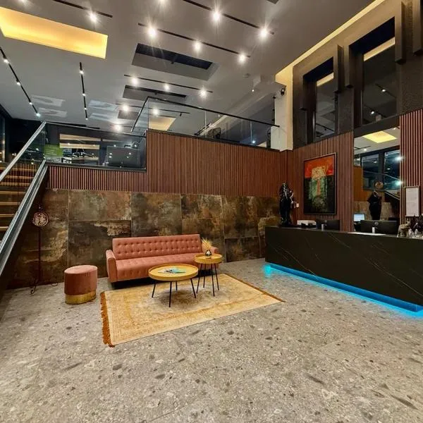 LAKEVIEW Hotel & Apartments，位于马夫罗沃的酒店