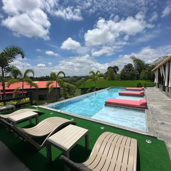 Eco Hotel La Colina Mirador Con aire acondicionado，位于金巴亚的酒店