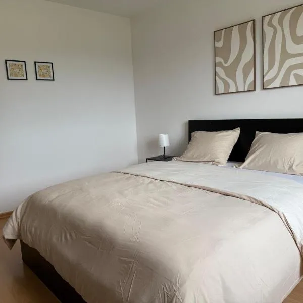 Residence Venus -10 min drive from Clervaux Castle & Abbey，位于Marnach的酒店