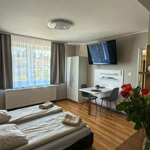Garden Apartments，位于Kráľovský Chlmec的酒店