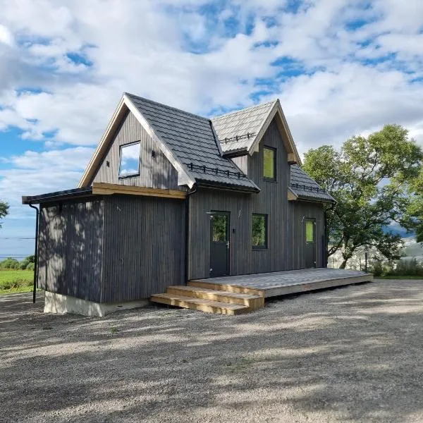 Nappstraumen Seaview holiday home，位于Haug的酒店