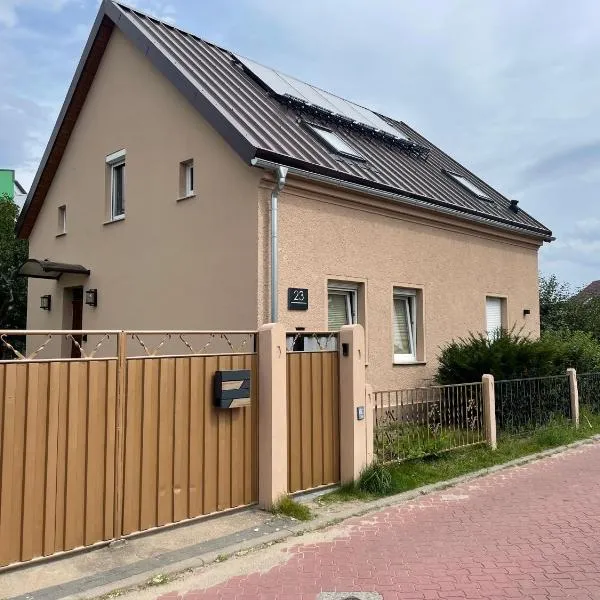 Rabbit House，位于莱宁的酒店