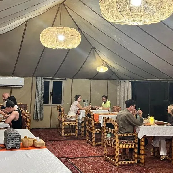 La Sultana Luxury Camp，位于梅尔祖卡的酒店