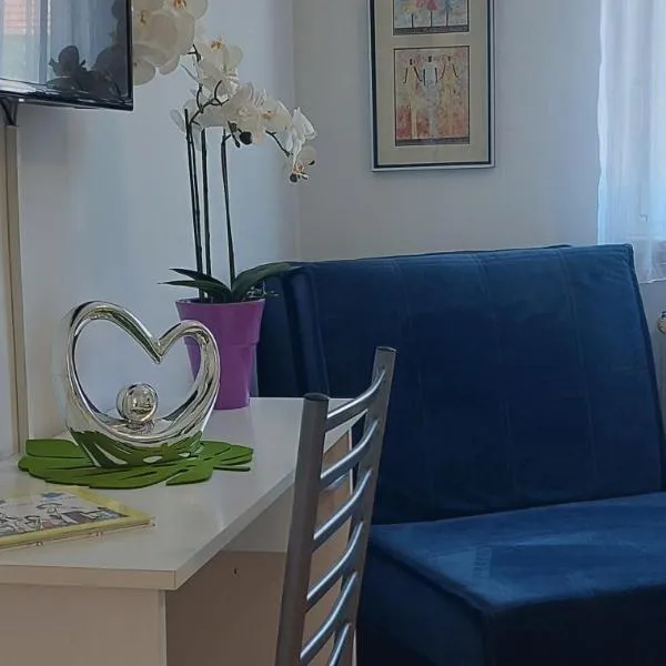 Apartman EXCELLENT - Kuća za odmor u Županji -natkriveno parkirno mjesto，位于茹帕尼亚的酒店