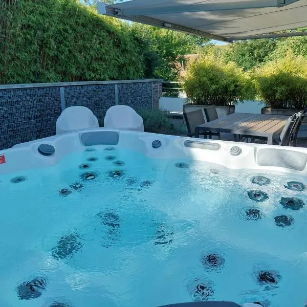 Gite Spa les Estinnes，位于Estinnes-au-Mont的酒店