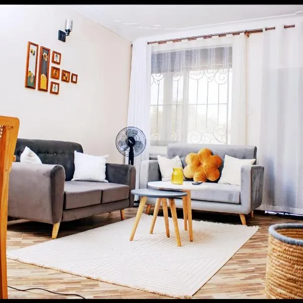 SkyNest 2BR Modern Apt Unit A3，位于Soroti的酒店