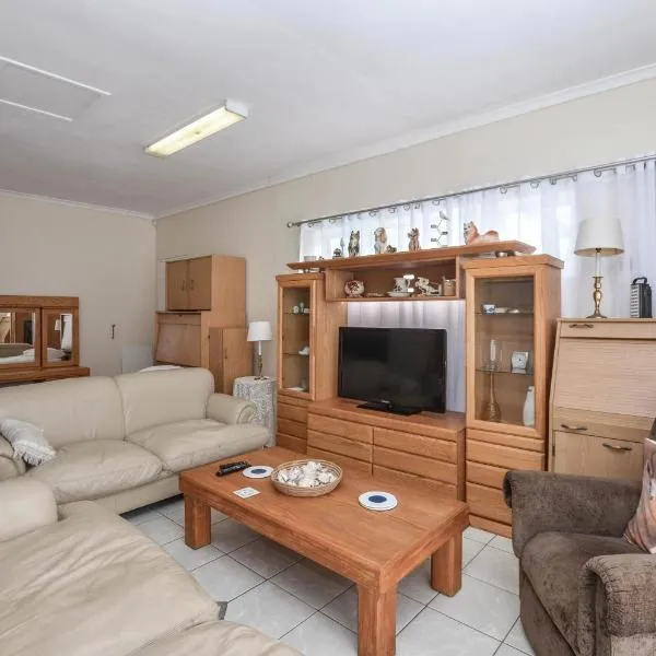 Family Tides Studio，位于伊泽芳登的酒店