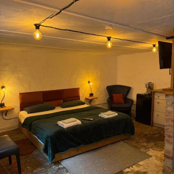 Art Boutique Budget Apartment im Hinterhof Menden Altstadt，位于门登的酒店