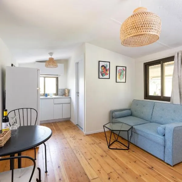 בקתת המפל הלבן，位于Eli Ad的酒店