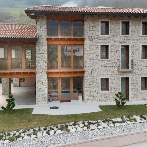 ManicriS，位于Conco的酒店