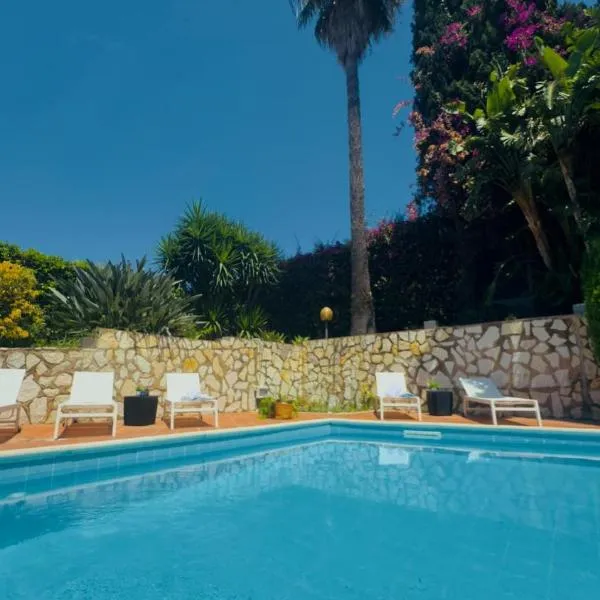 Villa Domus Dea Mondello，位于蒙德罗的酒店