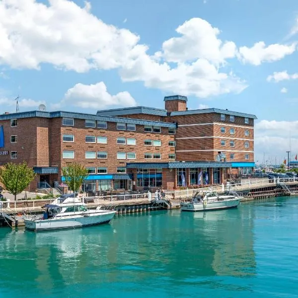 The Harborview on Lake Michigan, Ascend Hotel Collection，位于华盛顿港的酒店