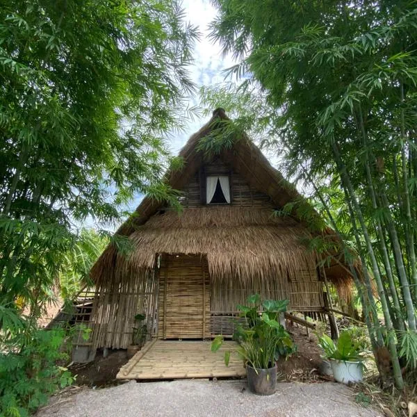 Royal mountain Hut，位于拉差汶里的酒店