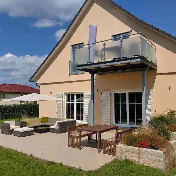 Ferienwohnung Röbel in Zirtow，位于韦森贝格的酒店