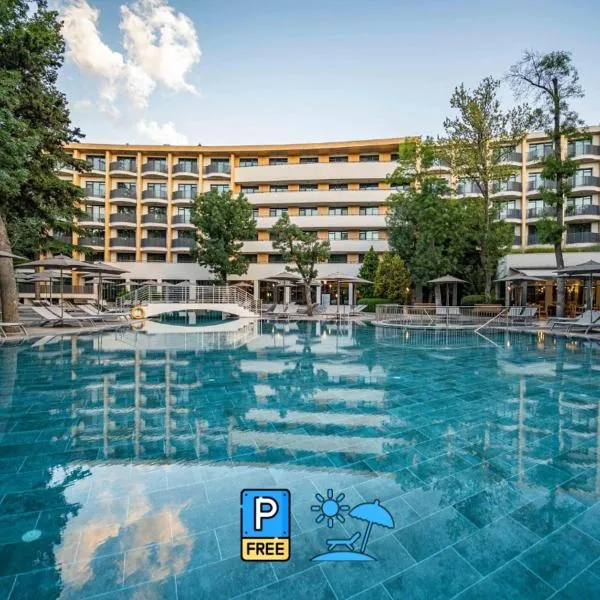 HVD Club Bor Ultra All Inclusive - Private Beach & Free parking，位于阳光海滩的酒店