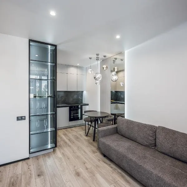 5-123, Building 18, in RC Fayna Town, Saliutna Street 2,Petrovdom Apartments，位于基辅的酒店