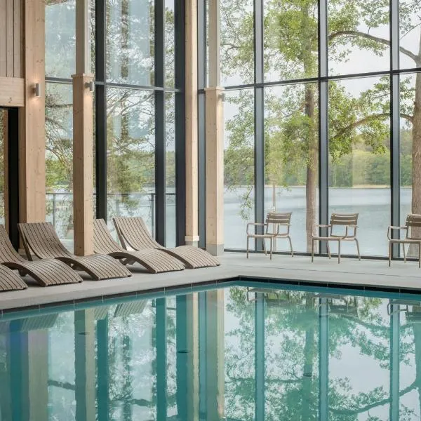 Aries Lago Park Hotel & SPA, Mazury，位于奥尔什蒂内克的酒店