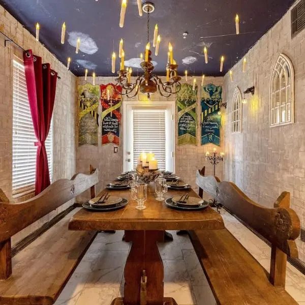 Stay at Hogwarts Harry Potter's Home, Free Parking, Pets Allowed，位于基西米的酒店
