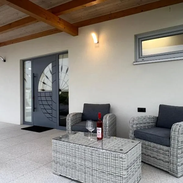 Bungalov SOLARIS - Kuchařovice u Znojma，位于Kuchařovice的酒店