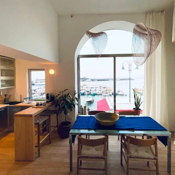 ZOOM CAPRI home，位于卡普里的酒店