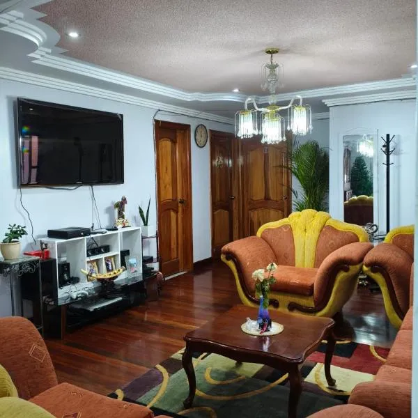 Apartamento Amplio y Elegante Batan Shopping，位于昆卡的酒店