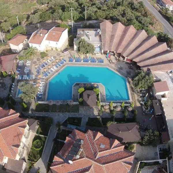 阿利兹度假酒店，位于Yenişakran的酒店