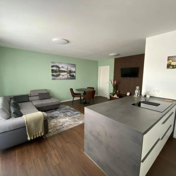 Ferienwohnung Maria - Bitburg，位于Stahl的酒店