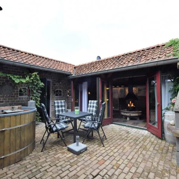 Cottage near Bourtange with Hot Tub，位于Musselkanaal的酒店