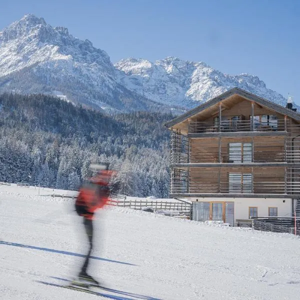 JOAS guesthouse，位于圣坎迪朵的酒店