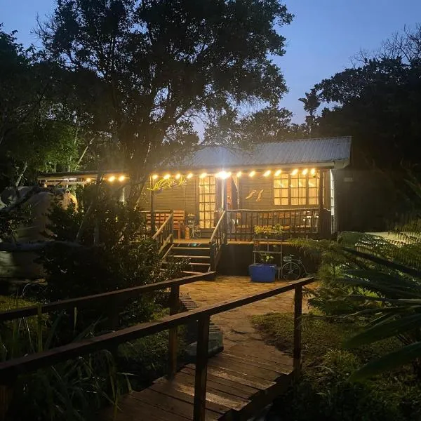 Little Creek Cabins，位于爱德华港的酒店