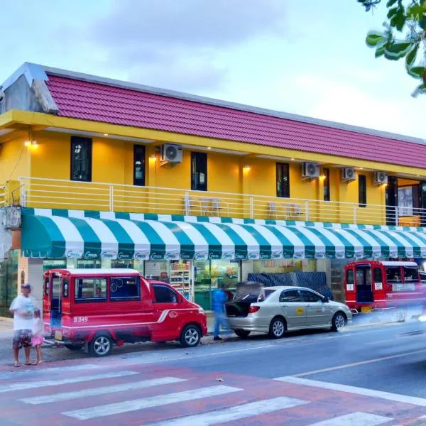 Bed & Beach Hostel Karon，位于卡伦海滩的酒店
