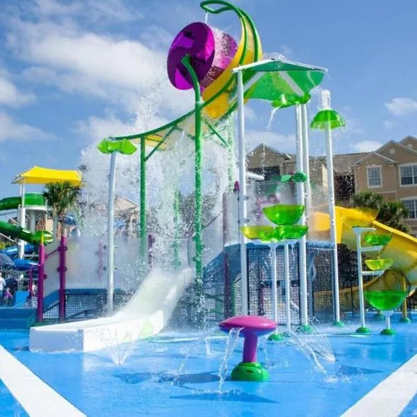 Water Park & Fantastic Pool only Minutes To Walt Disney World's Front Gate!!!，位于奥兰多的酒店