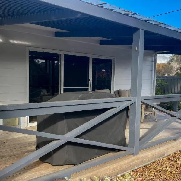 Just For 2 - A Fantastic Apartment - Perfect Coffin Bay Base For One or Two Guests，位于科芬贝的酒店