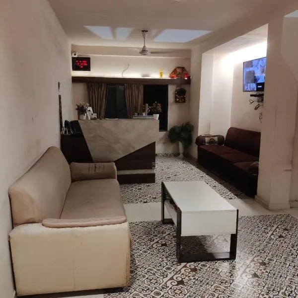 TEN Hotel，位于瓦皮的酒店