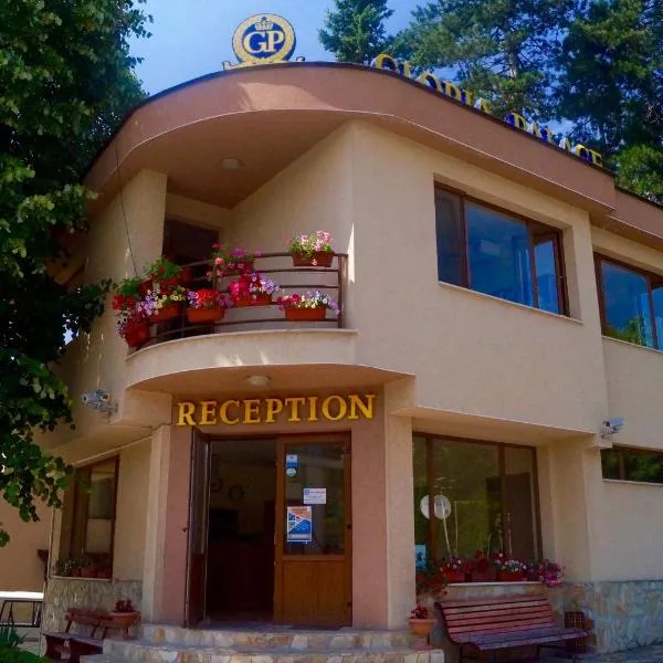 凯莱宫外交官酒店，位于Bozhurishte的酒店